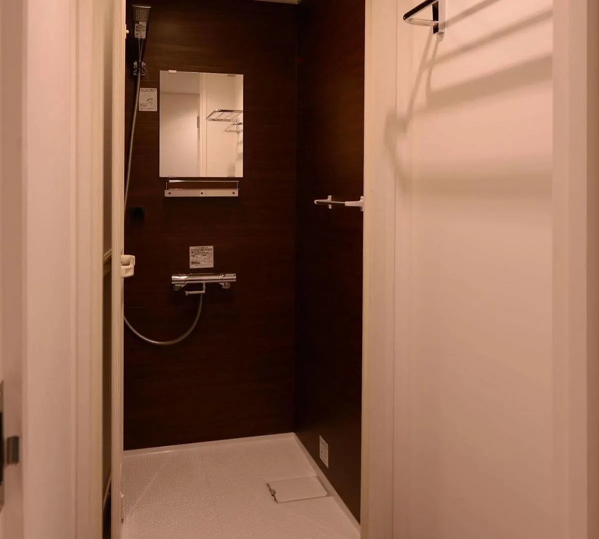 Capsule hotel Nihonbashi Muromachi Bay Hotel Tokyo